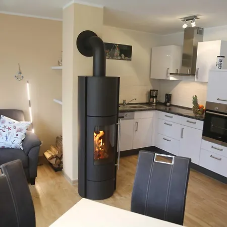 Exkl App Bernstein, Kamin, Waschmaschine, 250 M Zum * Börgerende-Rethwisch